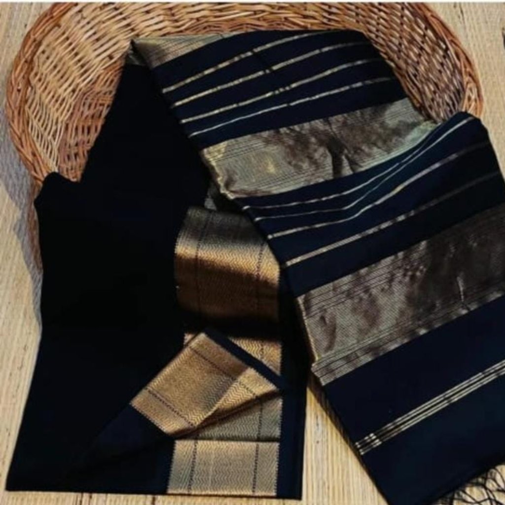 Semi Silk Maheshwari Saree – Elegance with Tradition - Image 2