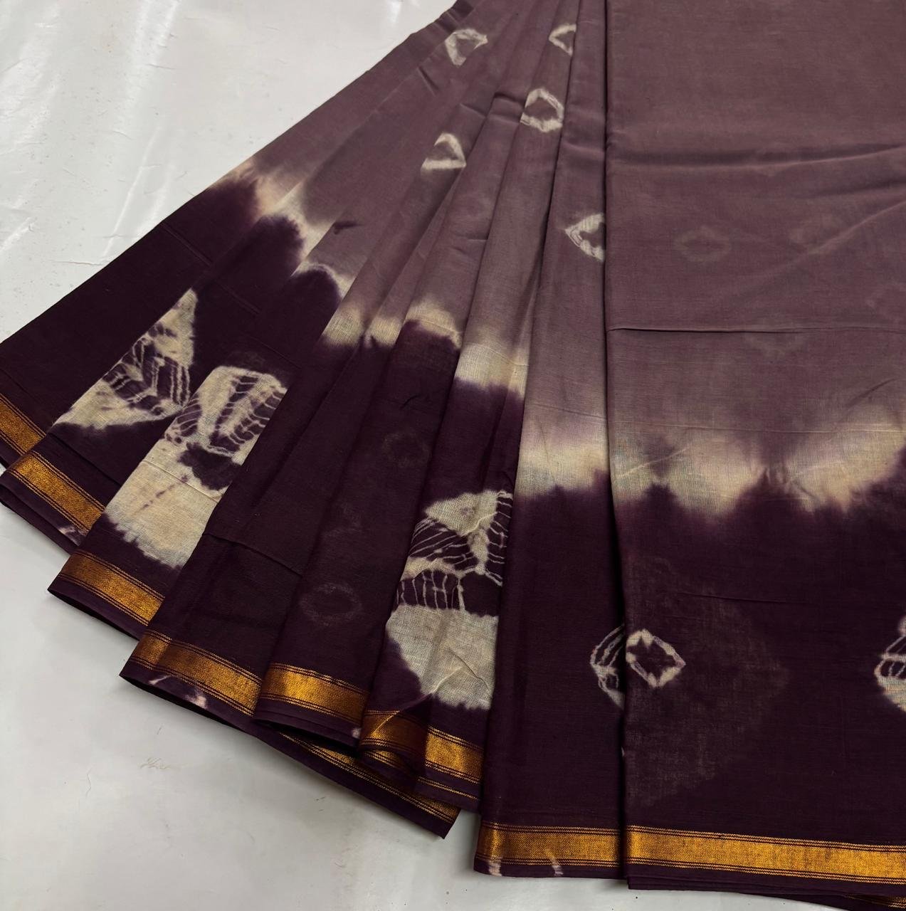 Premium bhagalpuri Kota steple saree 1 inch zari bordar - Image 9