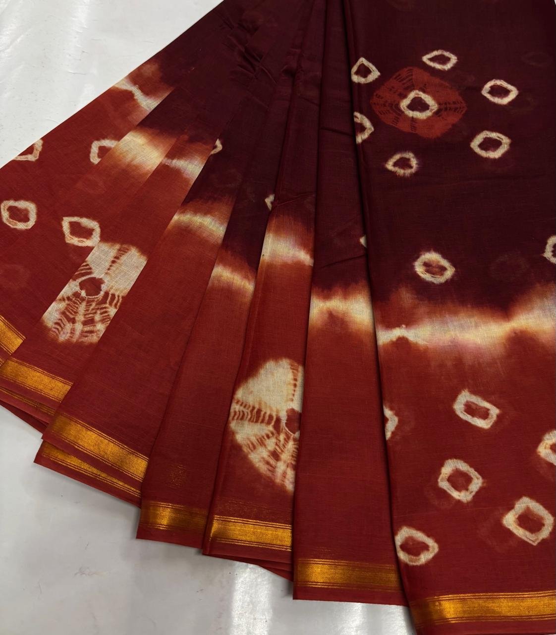 Premium bhagalpuri Kota steple saree 1 inch zari bordar - Image 7