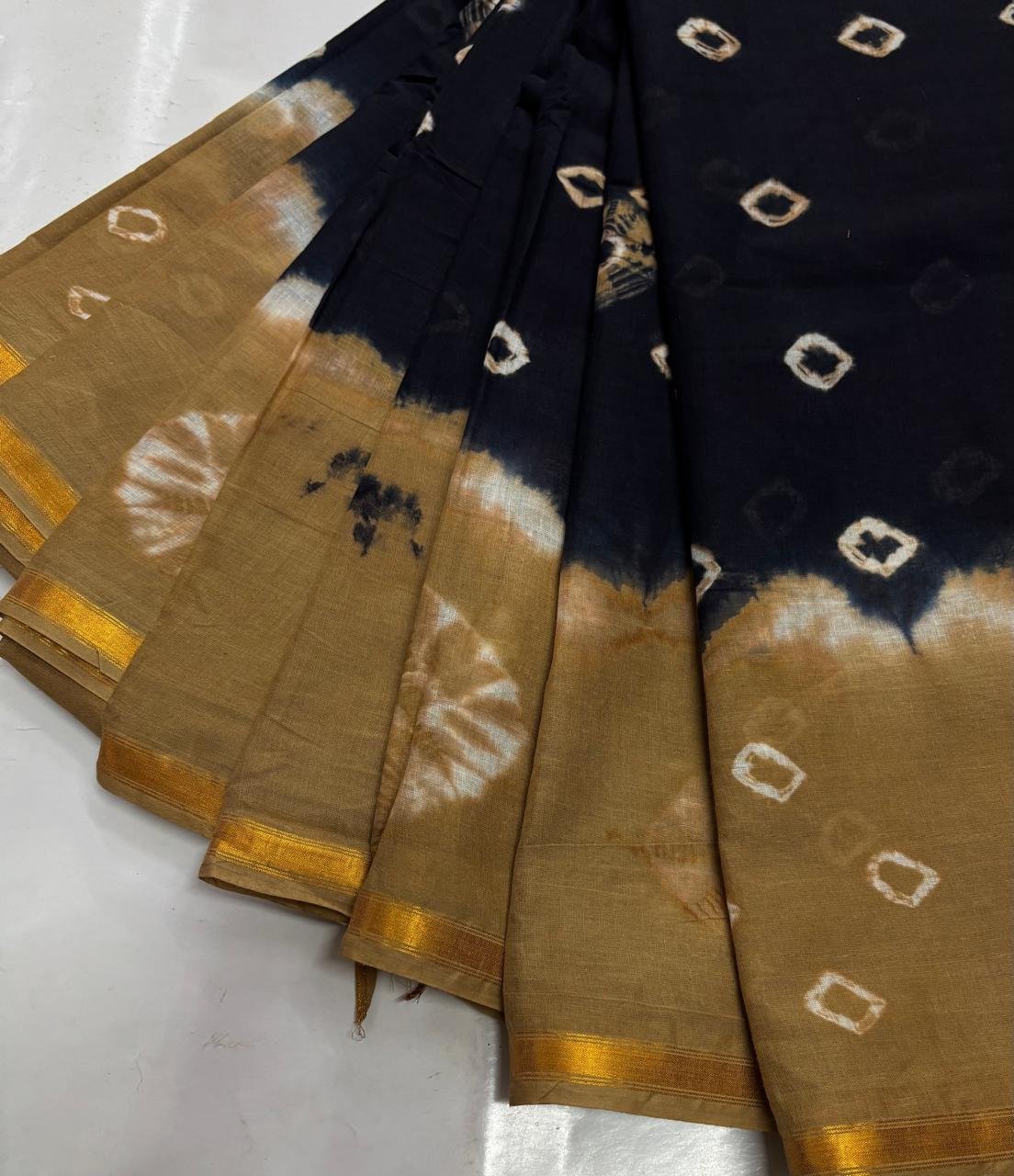Premium bhagalpuri Kota steple saree 1 inch zari bordar - Image 8
